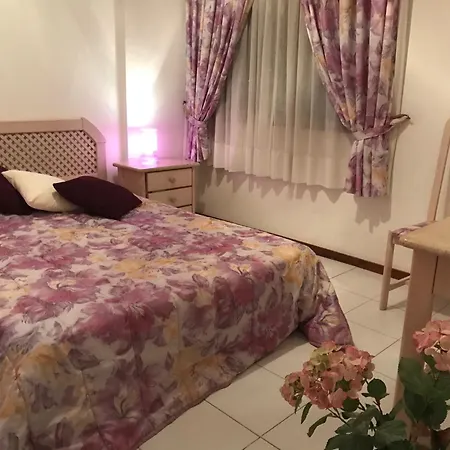 Apartament T1 - Da Rocha - Com Vistas De Mar E Terraco